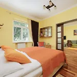 Cozy Family Belwederska Near Lazienki By Renters * Βαρσοβία