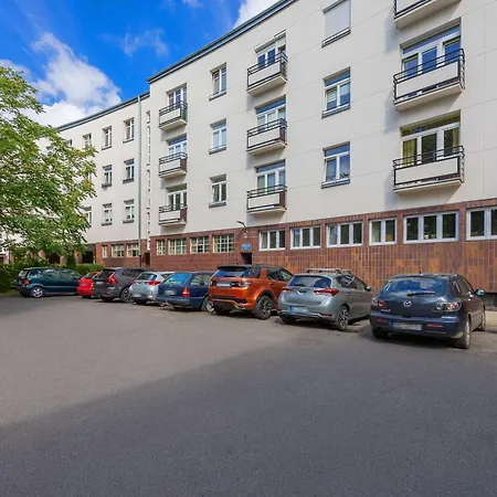 Cozy Family Belwederska Near Lazienki By Renters Warsaw