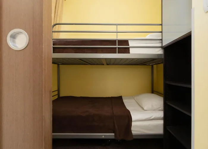 Cozy Family Belwederska Near Lazienki By Renters Apartment *