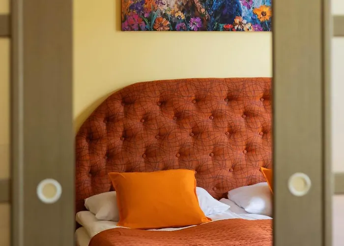 Apartment Cozy Family Belwederska Near Lazienki By Renters Warsaw