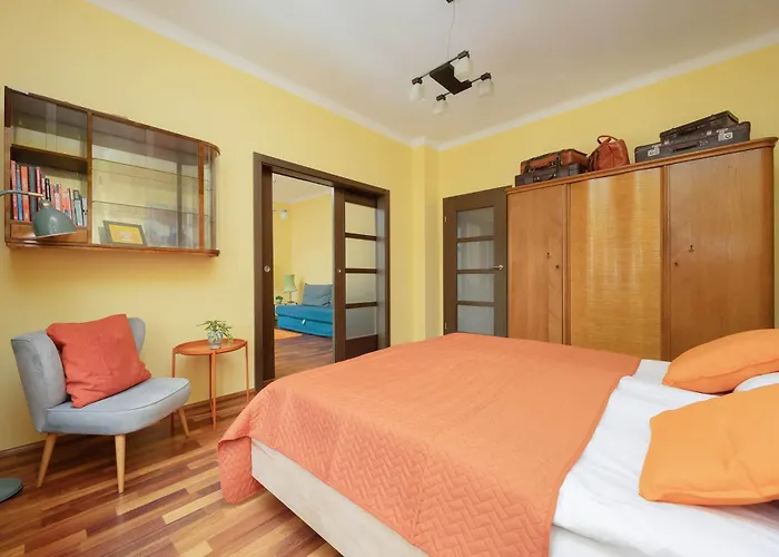 Cozy Family Belwederska Near Lazienki By Renters Apartment Warsaw