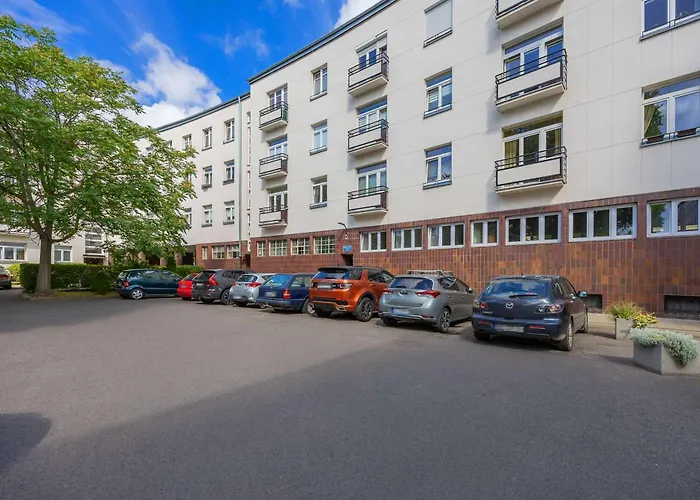 Cozy Family Belwederska Near Lazienki By Renters Warsaw