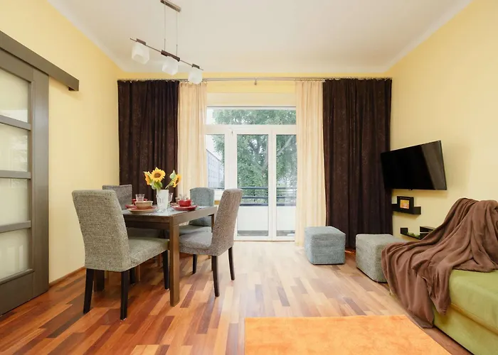 Apartment Cozy Family Belwederska Near Lazienki By Renters Warsaw