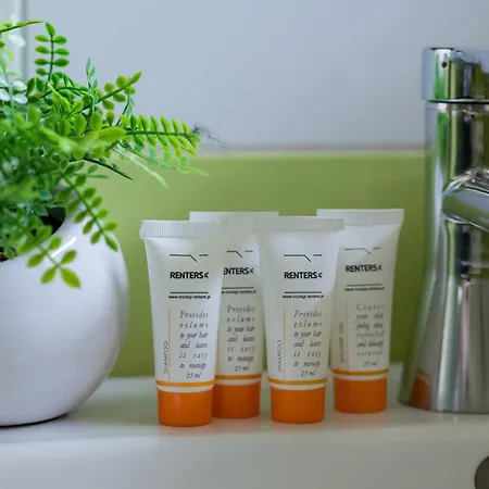 Cozy Family Belwederska Near Lazienki By Renters