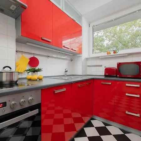 Daire Cozy Family Belwederska Near Lazienki By Renters