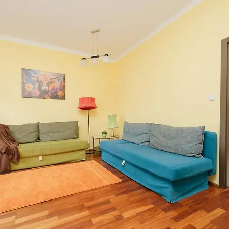 Daire Cozy Family Belwederska Near Lazienki By Renters *