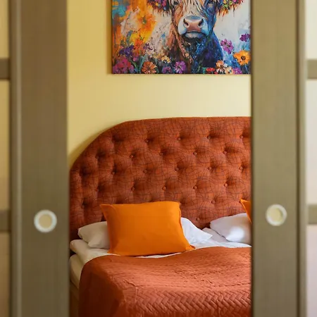 Appartamento Cozy Family Belwederska Near Lazienki By Renters Varsavia