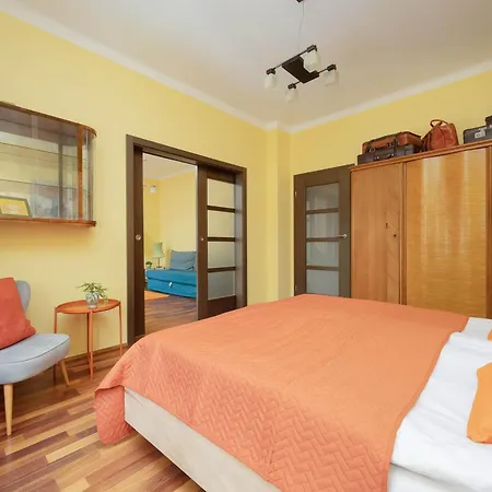 Cozy Family Belwederska Near Lazienki By Renters Appartamento Varsavia